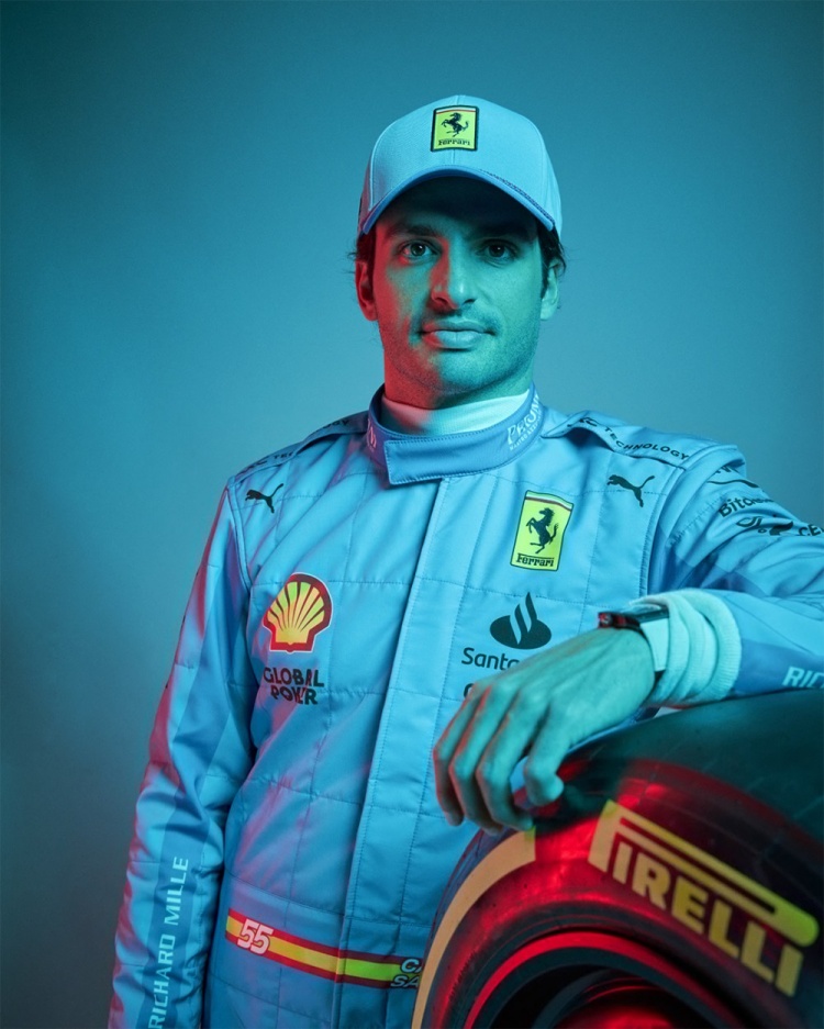 好看吗？法拉利发布迈阿密大奖赛蓝色版赛车服！