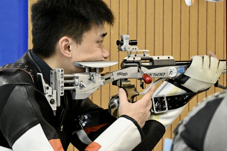 神枪手！射击世界杯刘玉坤创造男子50米步枪三姿世界纪录