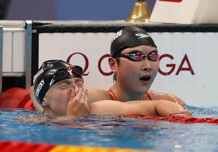 美国游泳名将莱德基将第四次参加奥运会 在之前的三场比赛中获得了7枚金牌和3枚银牌