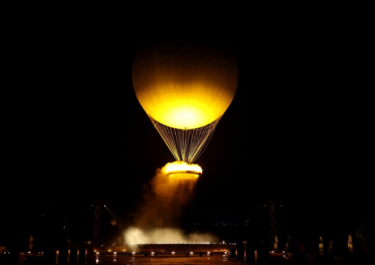 答案是热气球！奥运主火炬点燃 2024年奥运会正式开幕巴黎